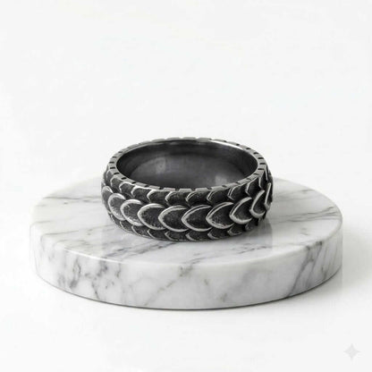 Shade Scale Statement Ring