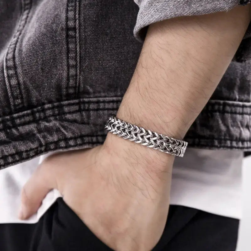 Shade Weaver Mesh Bracelet
