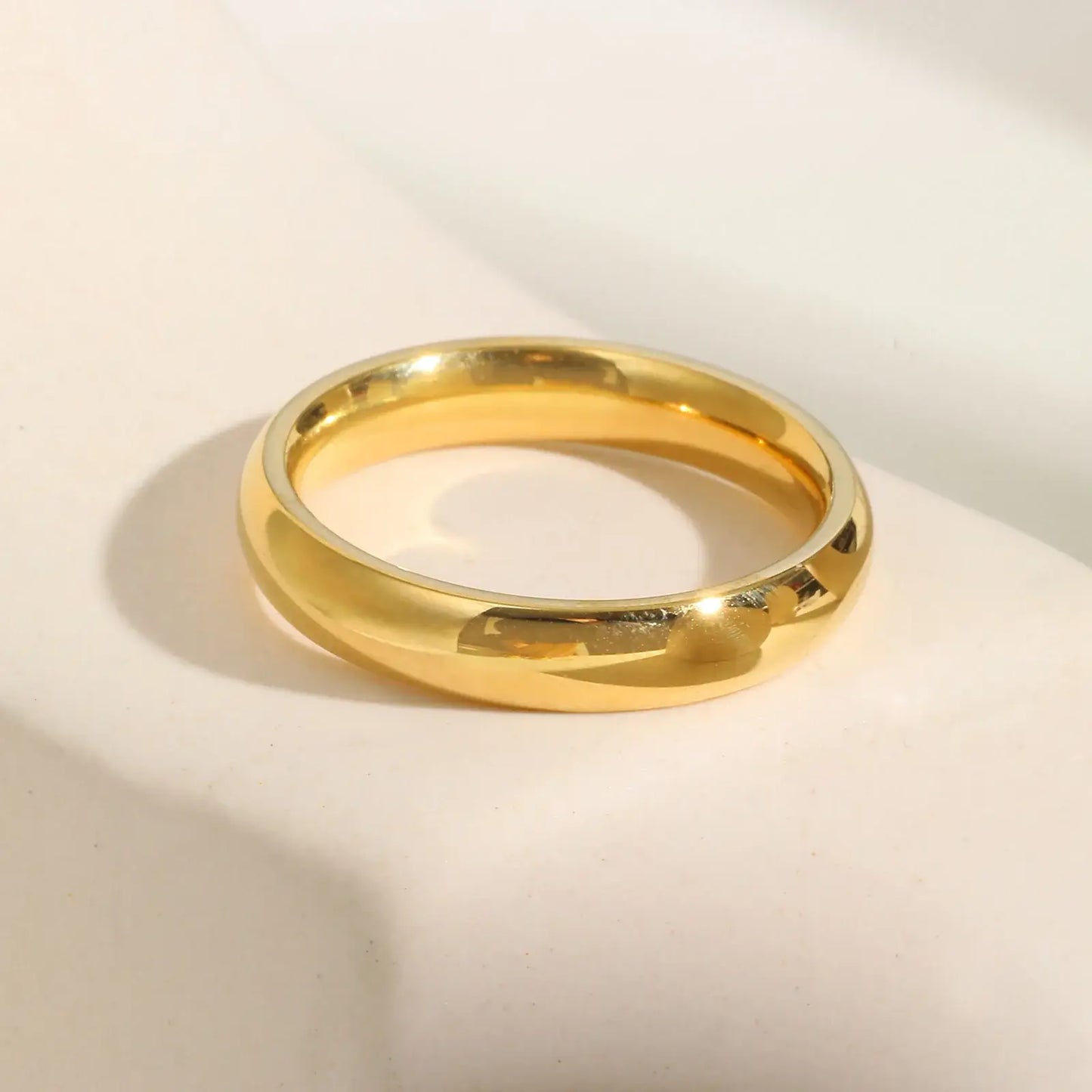 Echo Sleek Gold Band