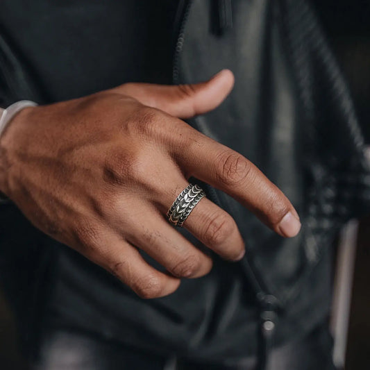 Shade Scale Statement Ring